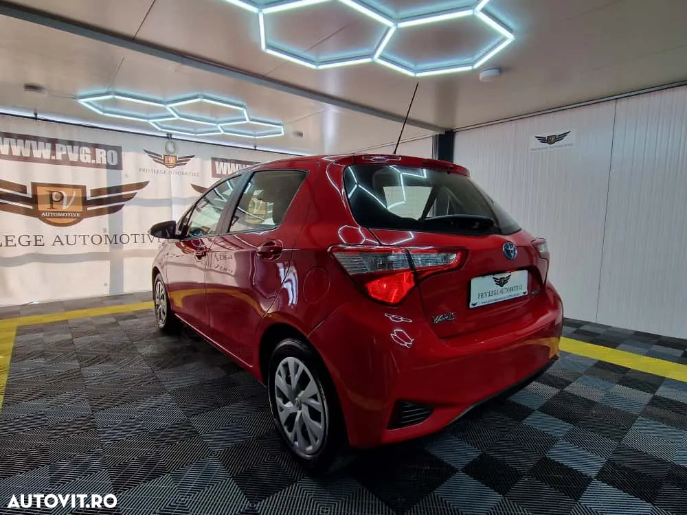 Toyota Yaris Hybrid 1.5 VVT-i Selection - 5