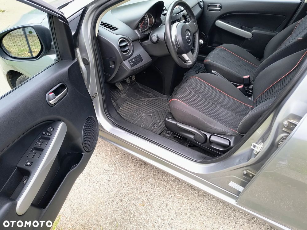 Mazda 2 1.3 Dynamic - 8