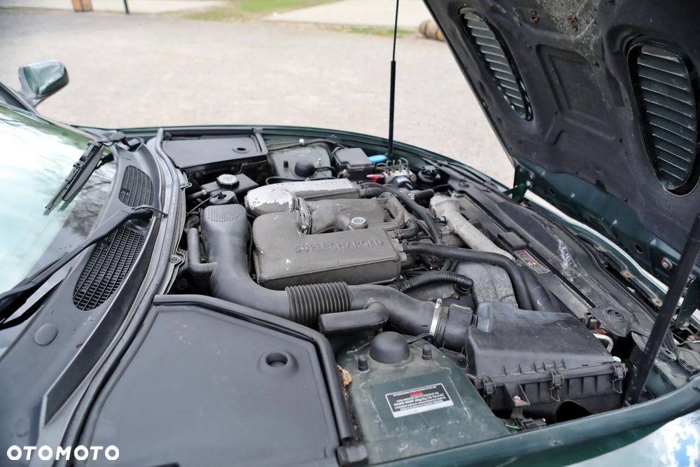 Jaguar XK XKR Coupe - 8