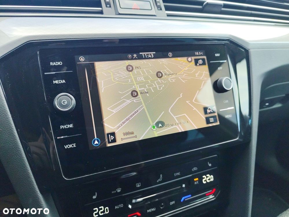 Volkswagen Passat - 26