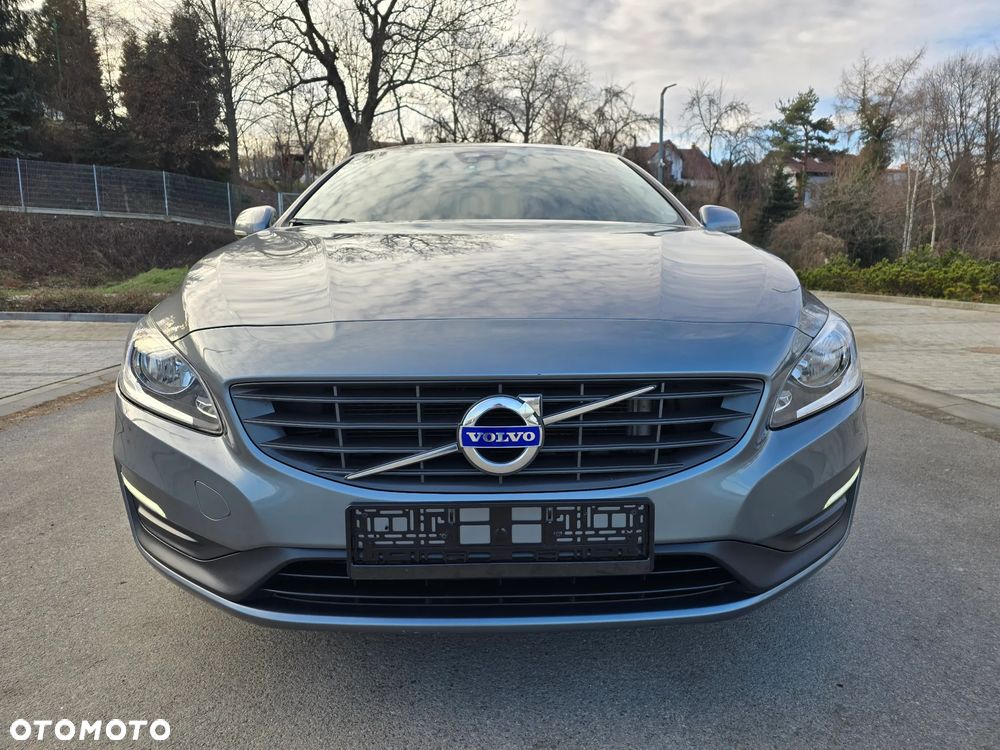 Volvo S60 D3 Geartronic RDesign - 39
