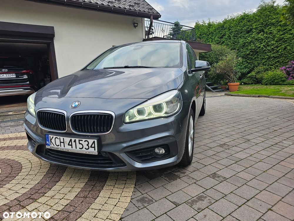 BMW Seria 2 216d Luxury Line - 2
