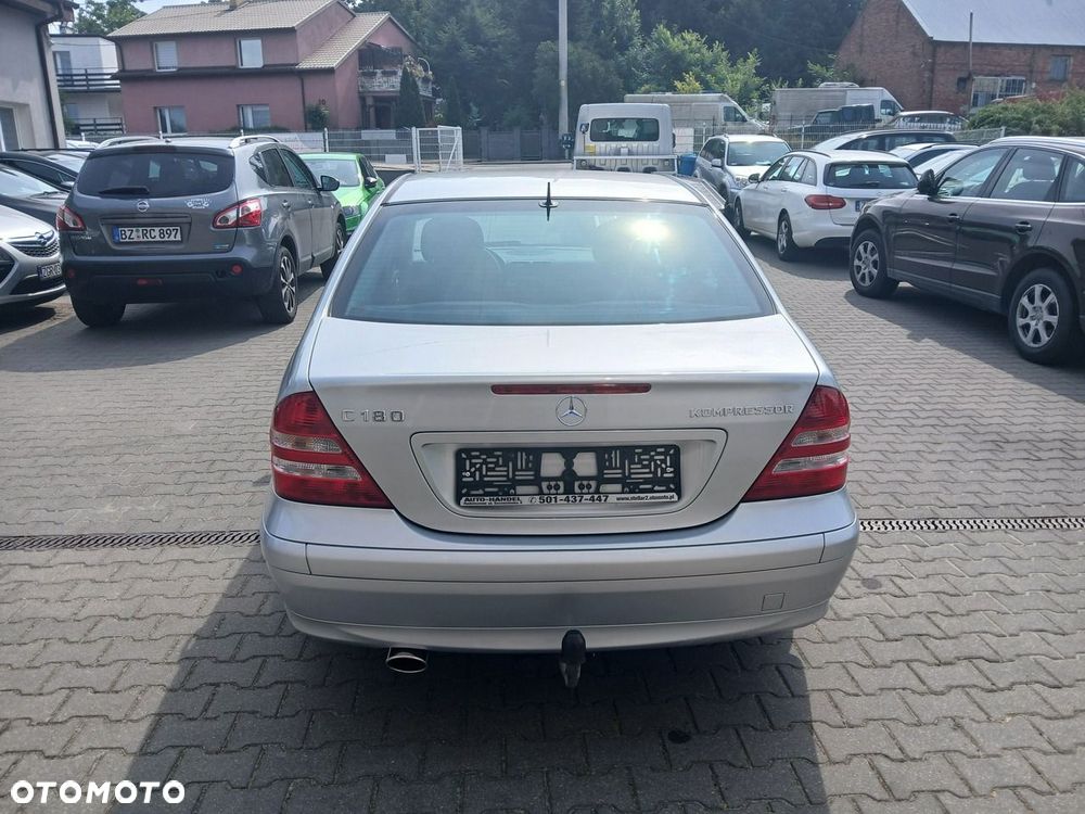 Mercedes-Benz Klasa C 180 Kompressor Automatik Classic Sport Edition - 6