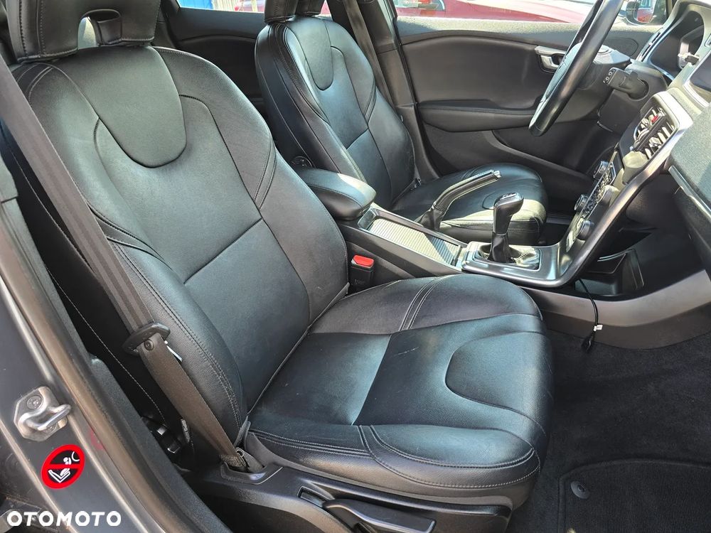 Volvo V40 D4 Summum - 13