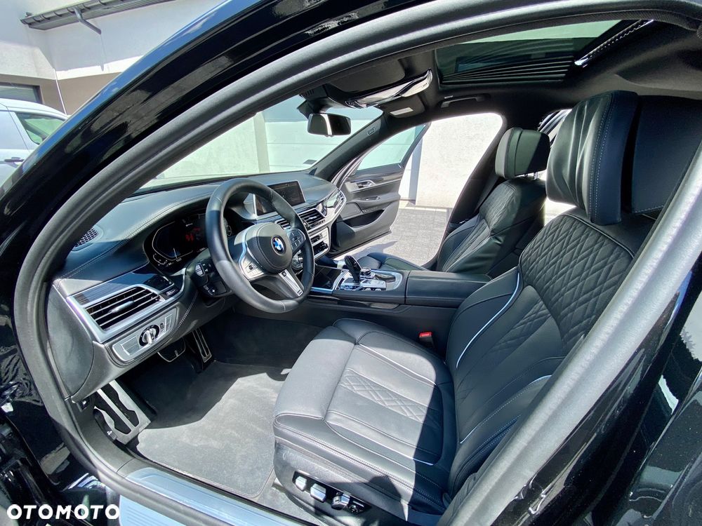 BMW Seria 7 745e sport - 21