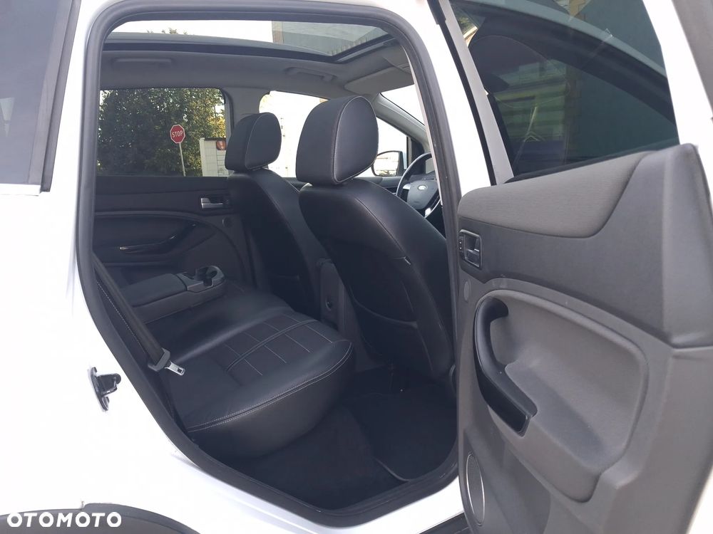 Ford Kuga 2.0 TDCi Titanium S - 26