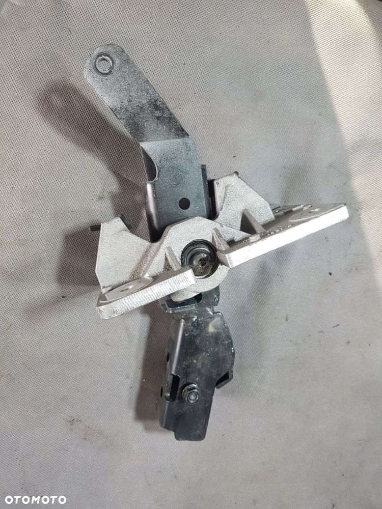 LEWAREK PRZEGUB ZMIANY BIEGÓW DAF XF 106 EURO 6 - 2