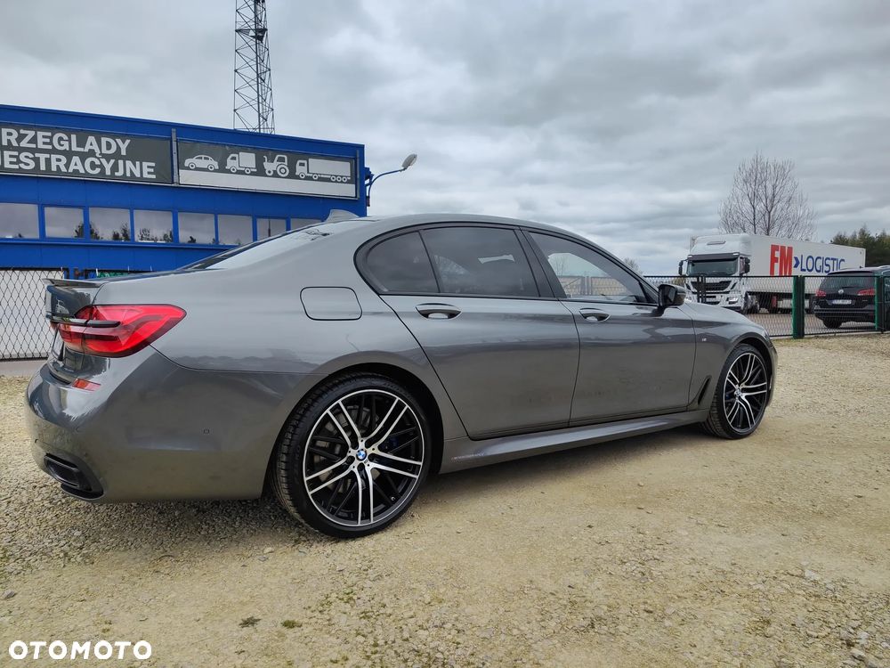 BMW Seria 7 740d xDrive sport - 9