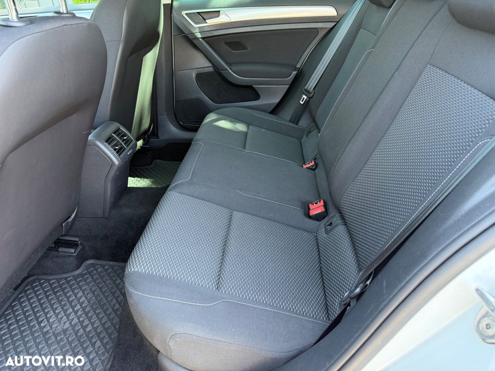 Volkswagen Golf 1.5 TSI BlueMotion ACT Comfortline - 12