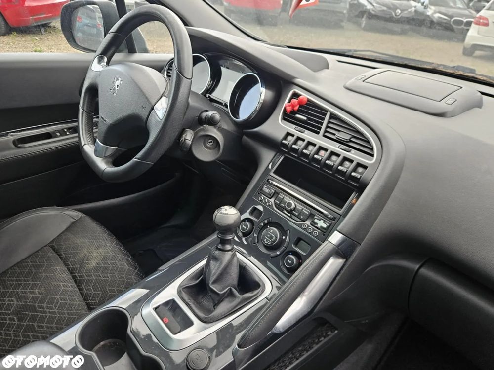 Peugeot 3008 HDi FAP 115 Family - 9