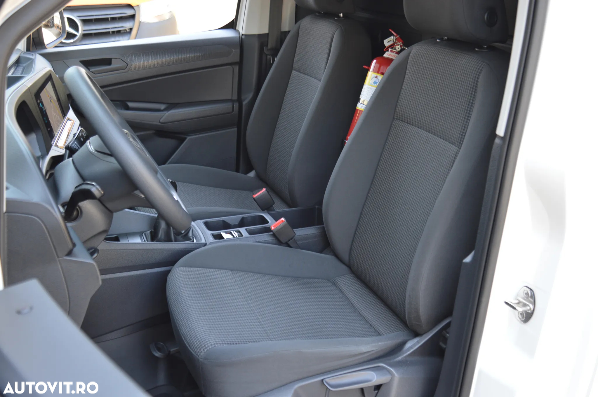 Volkswagen CADDY 2.0TDI FRIGORIFIC - 11
