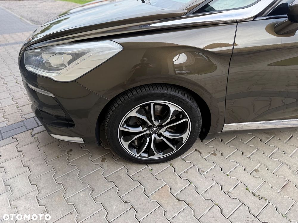 DS Automobiles DS 5 - 10