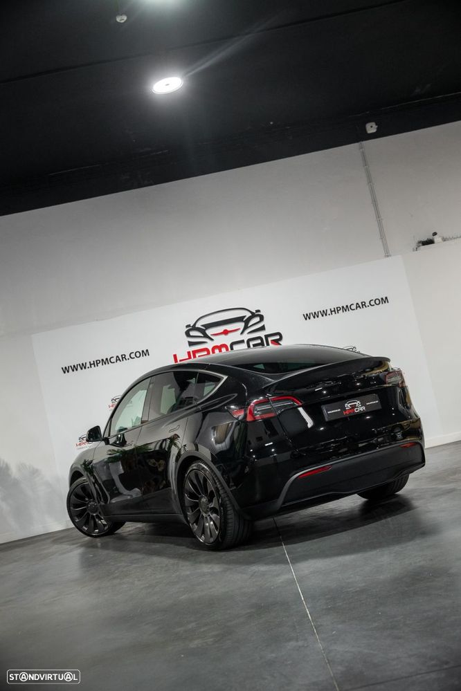 Tesla Model Y Performance Dual Motor AWD - 15