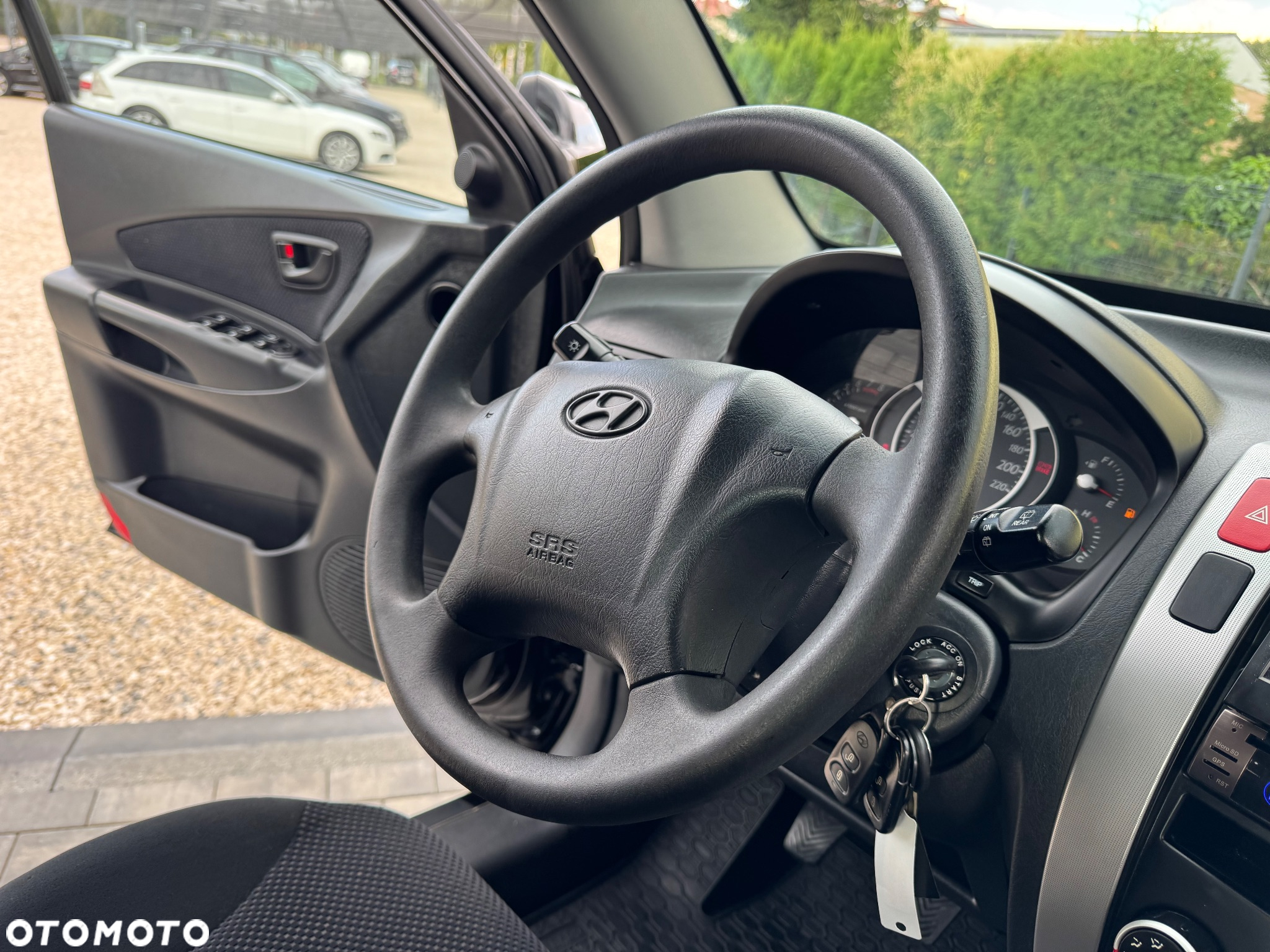 Hyundai Tucson 2.0 Comfort 2WD - 30