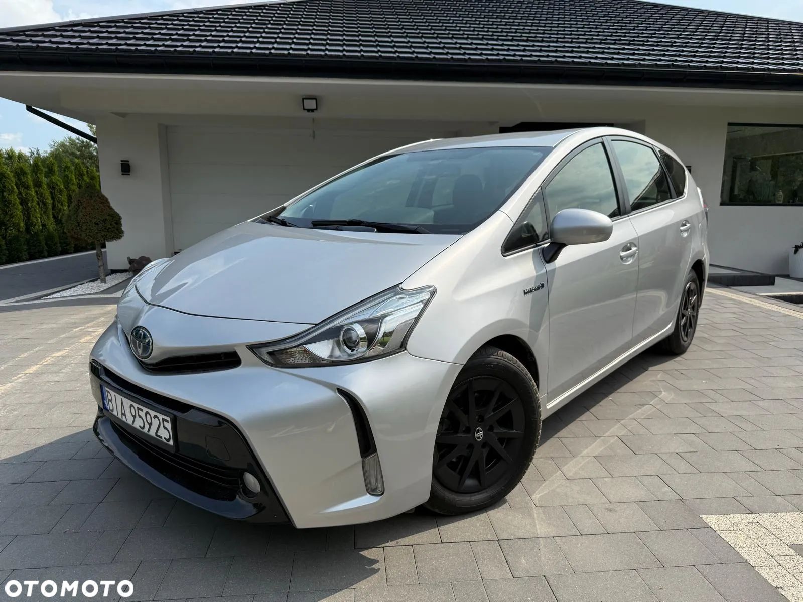 Toyota Prius+ - 1