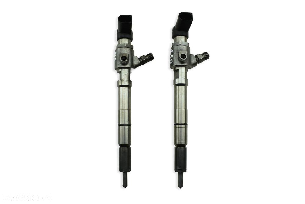 Wtryskiwacz PASSAT B7 GOLF VI AUDI A3 8P SEAT LEON II 1.6 TDI A2C9626040080 - 1