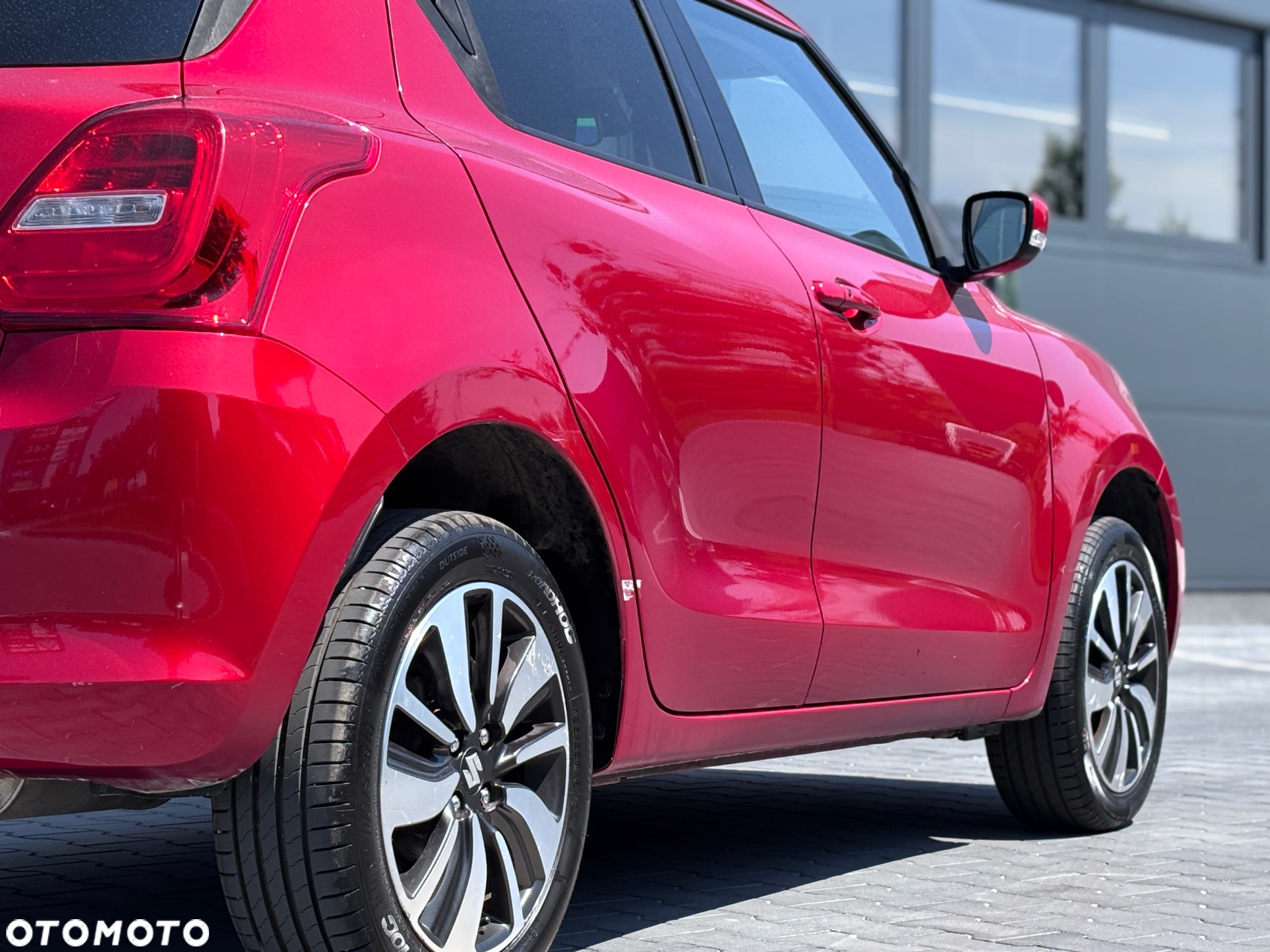 Suzuki Swift 1.2 Premium - 11