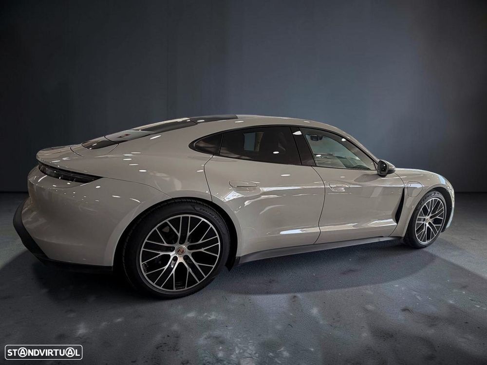 Porsche Taycan Standard - 13