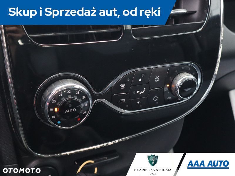 Renault Clio - 15