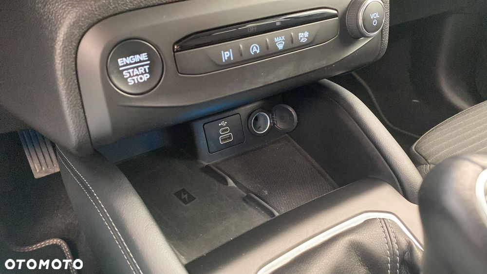 Ford Focus 1.0 EcoBoost mHEV Titanium X - 19