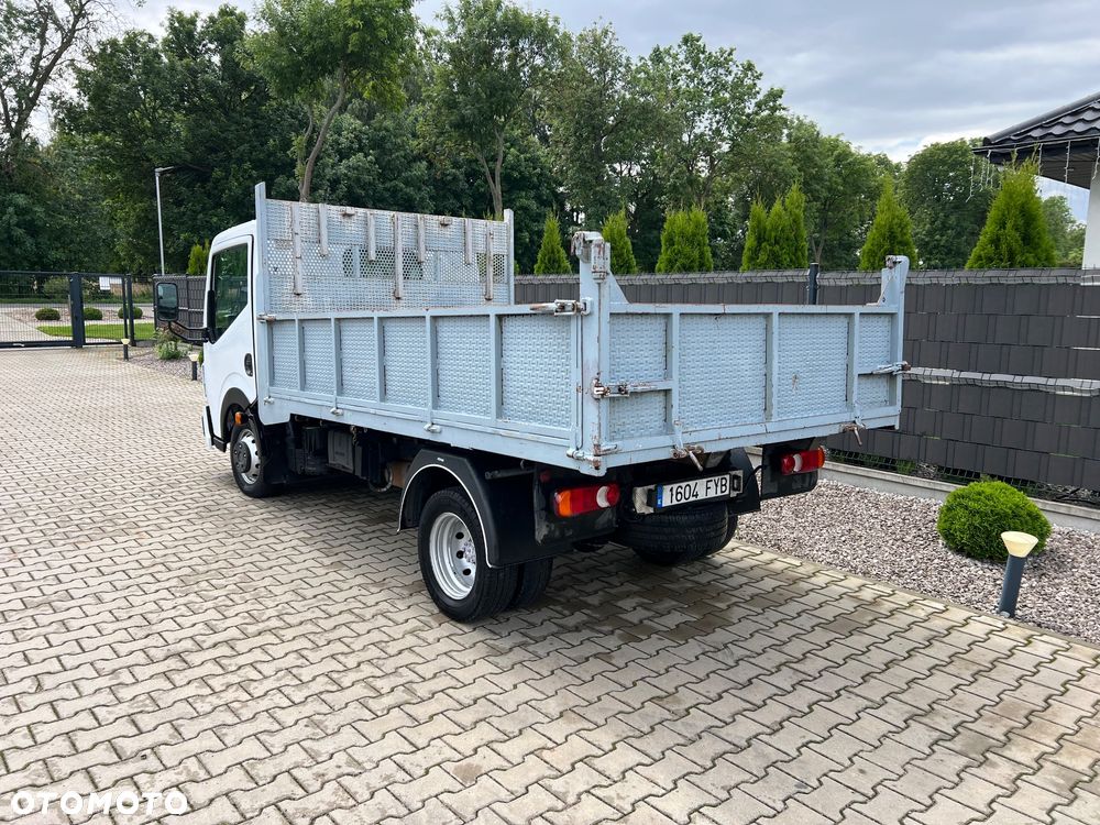 Renault Maxity - 20