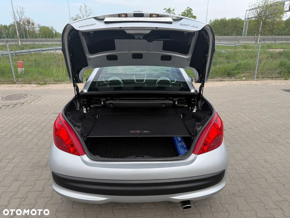 Peugeot 207 CC 120 VTi Sport - 17