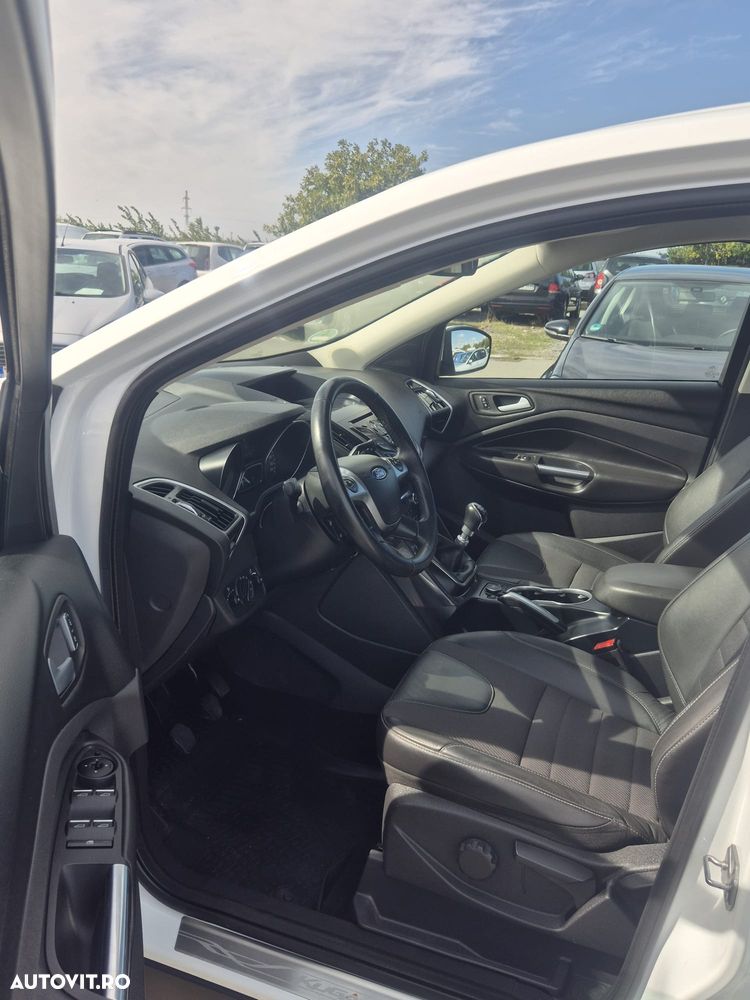 Ford Kuga 2014 photo 5