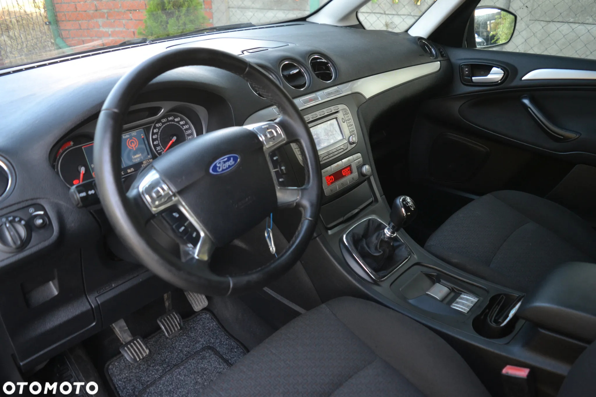 Ford Galaxy 2.0 TDCi Titanium - 13