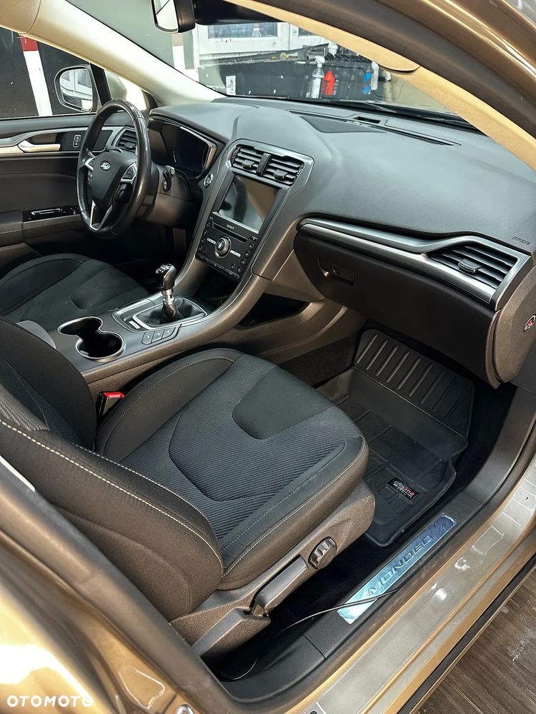 Ford Mondeo 2.0 TDCi Titanium - 11