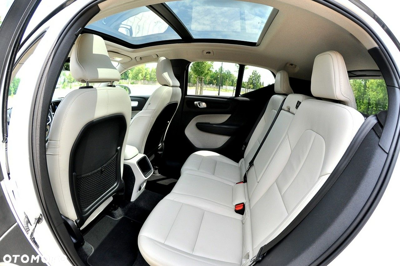 Volvo XC 40 D3 AWD Momentum - 8