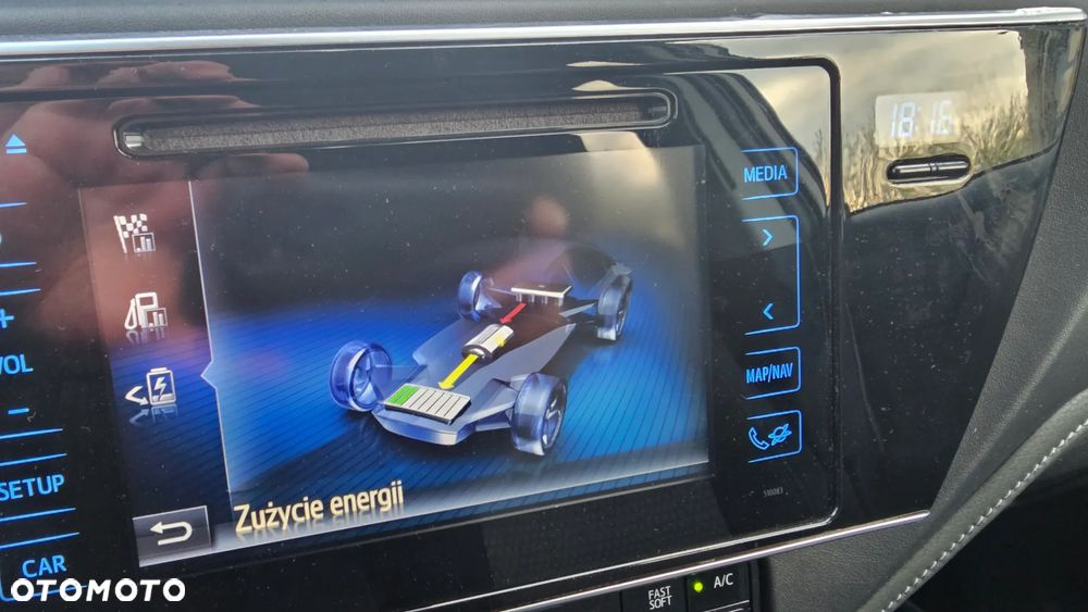 Toyota Auris - 13