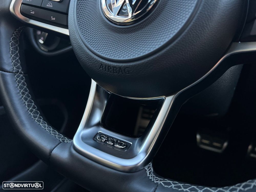 VW Golf 2.0 TDi GTD DSG - 28