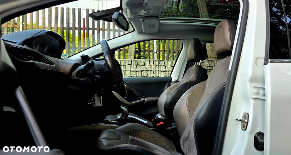 Peugeot 2008 1.6 VTi Allure - 30