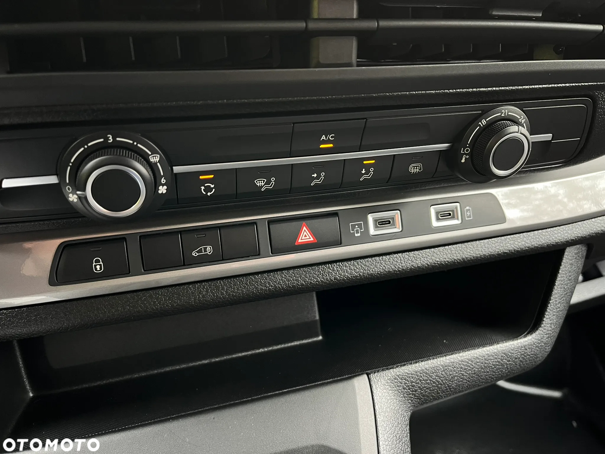 Opel VIVARO Furgon XL | 2.0 144 EAT 8| AUTOMAT | NOWY, 2025 - 16