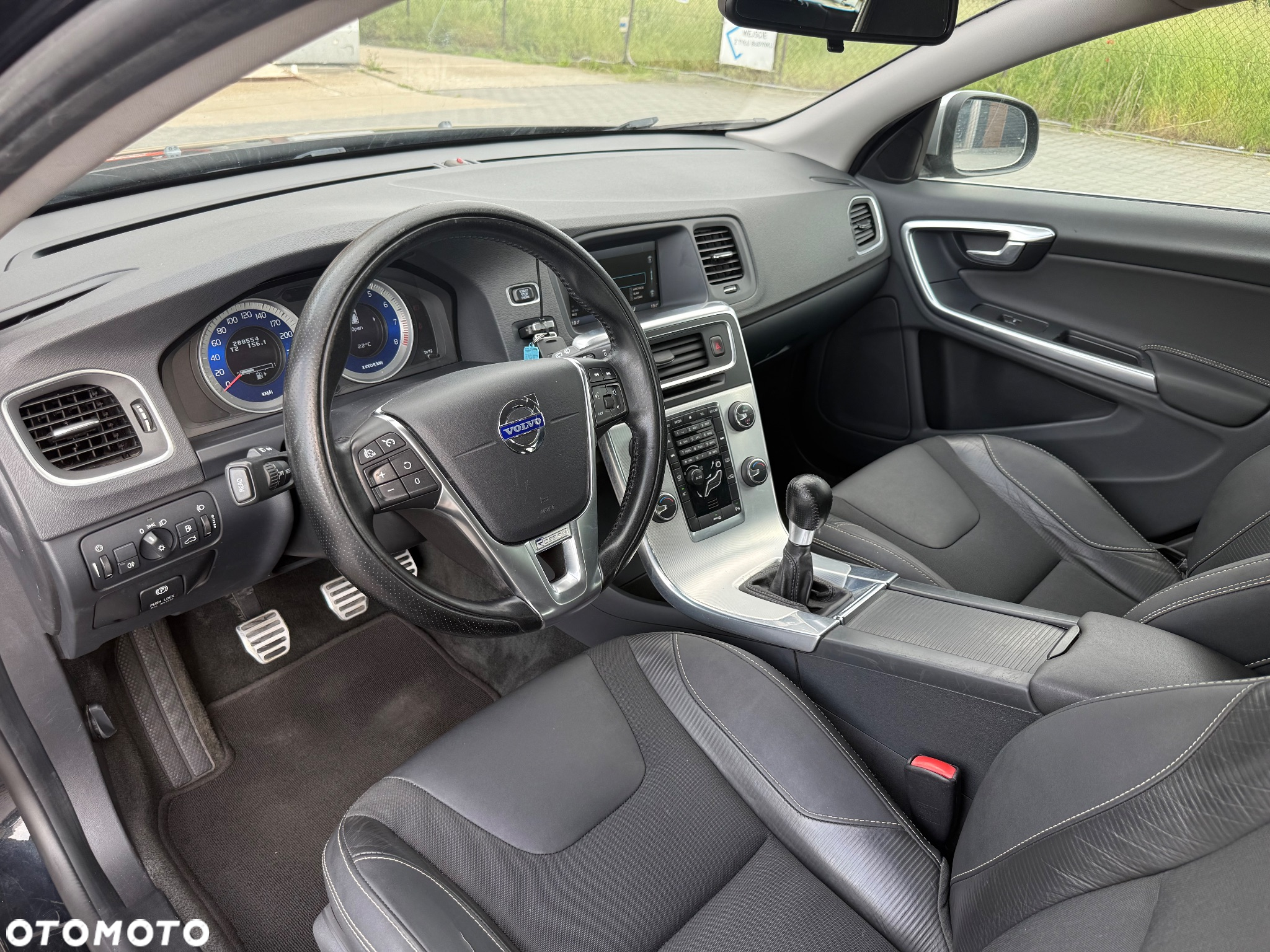 Volvo V60 T3 R-Design Kinetic - 11