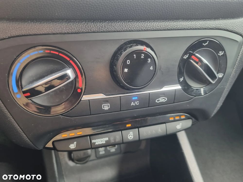 Hyundai i20 1.2 YES Plus - 23