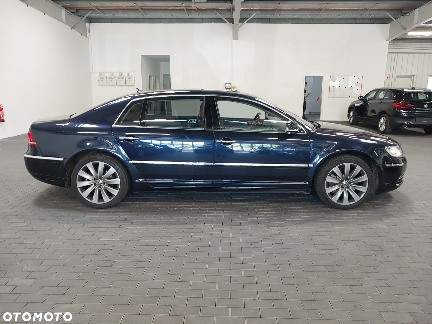 Volkswagen Phaeton - 22