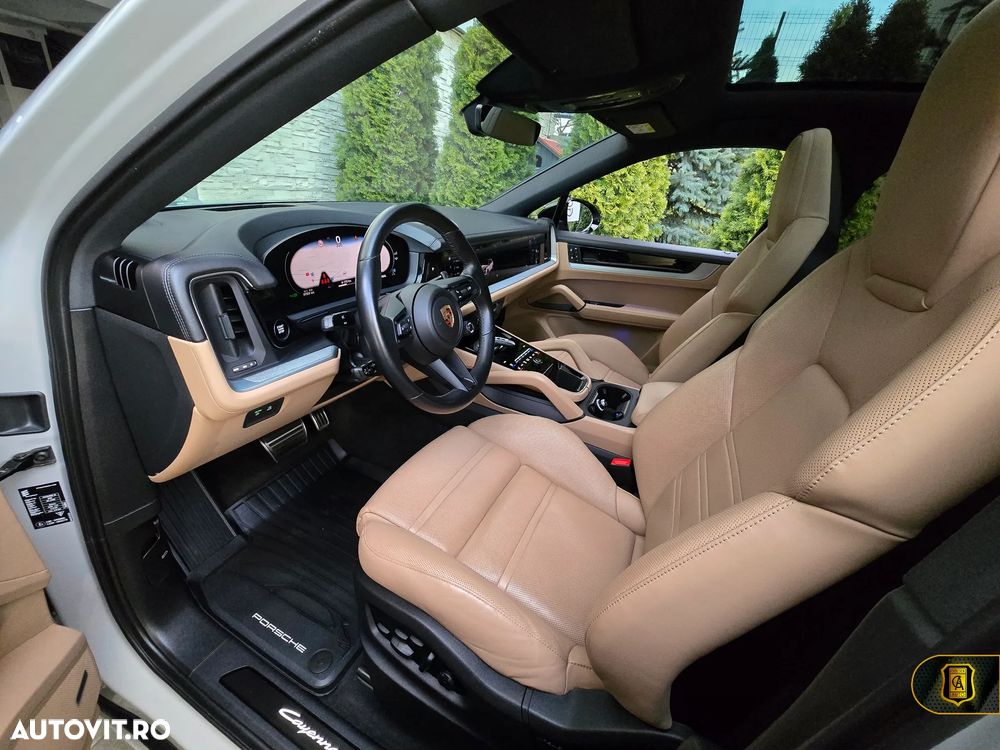 Porsche Cayenne Coupe - 27