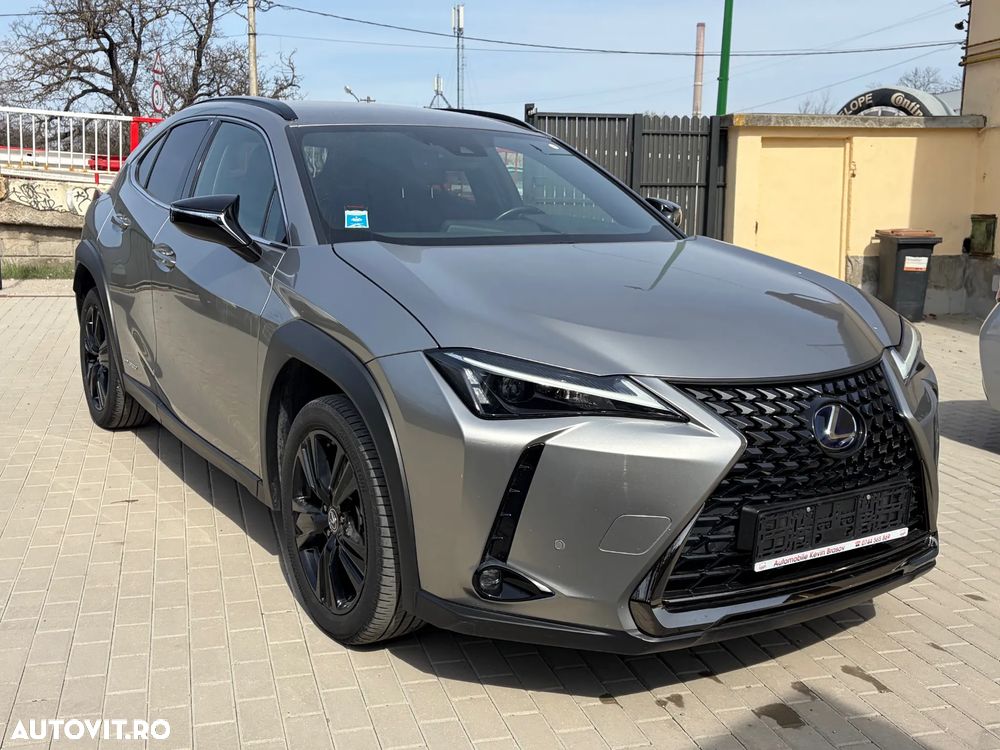 Lexus UX - 34