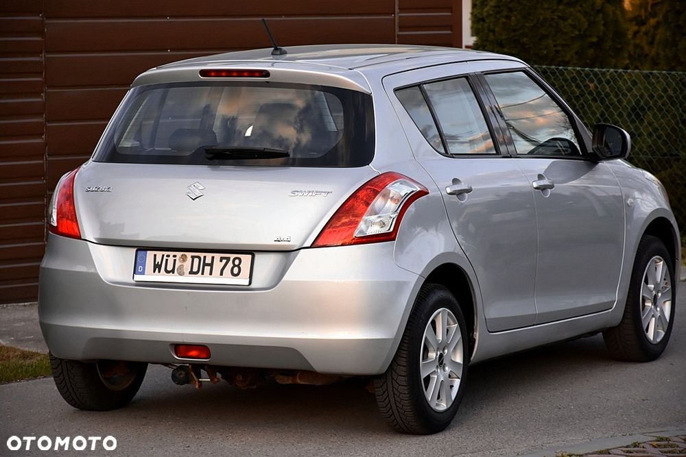 Suzuki Swift - 4