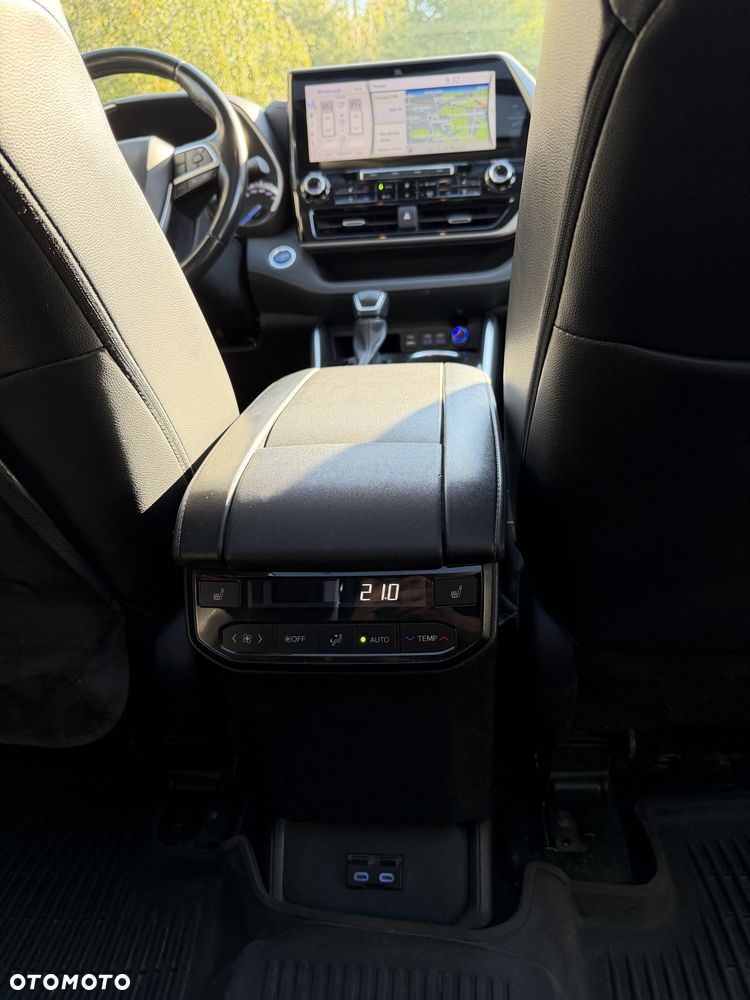 Toyota Highlander 2.5 Hybrid Executive - 21