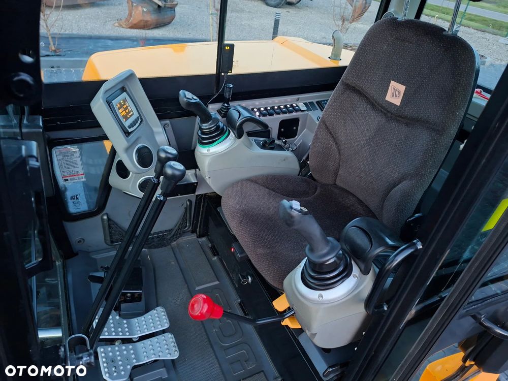 JCB JCB 86C-1 ROTOTILT - 2
