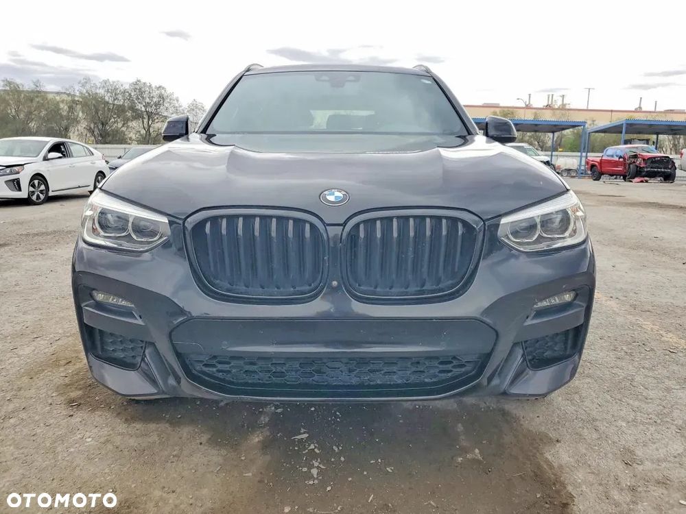 BMW X3 xDrive30i M Sport - 4