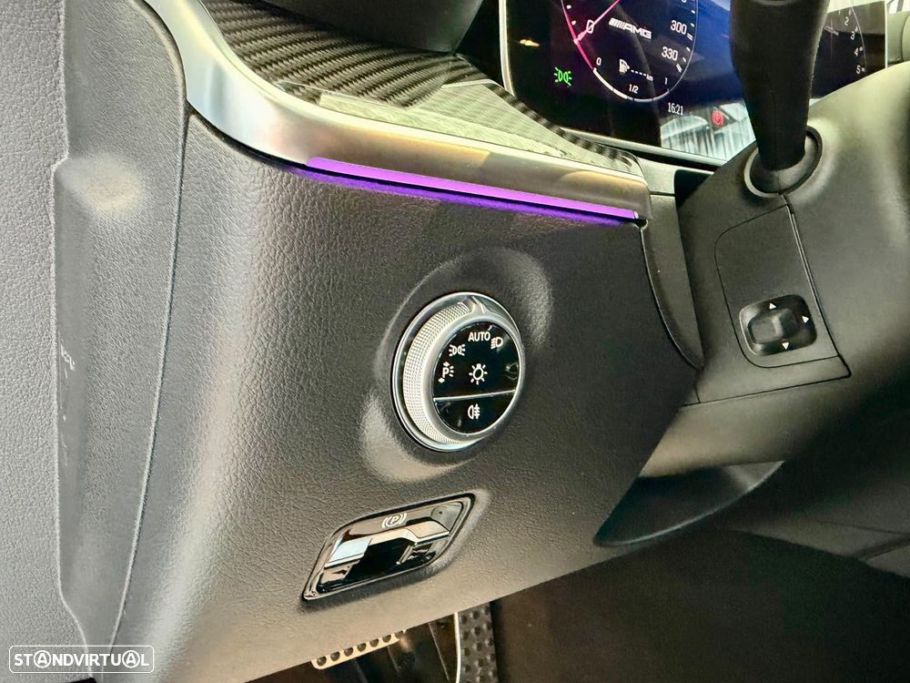 Mercedes-Benz C 63 AMG S E Performance 4Matic - 32
