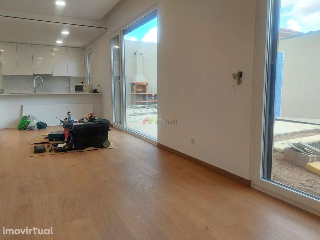 Moradia T4 Nova de arquitectura moderna em Azeitão - Grande imagem: 4/23