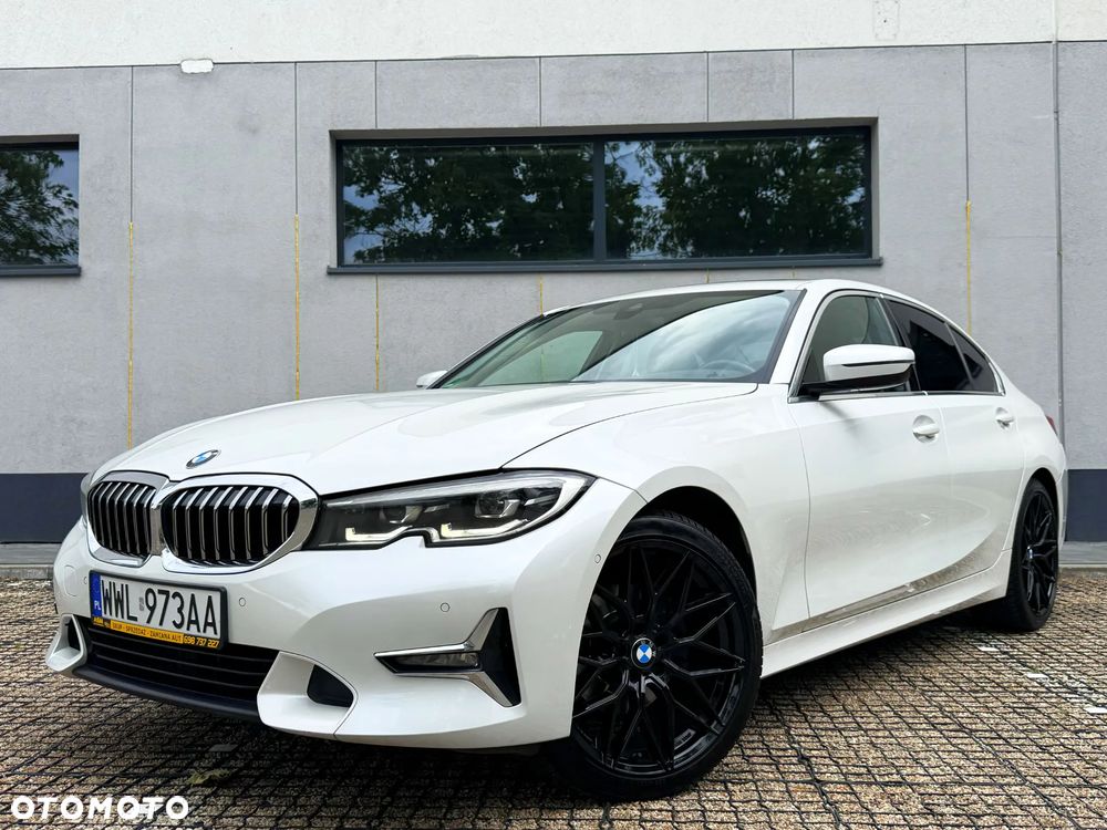 BMW Seria 3 320i Edition Luxury Line Purity - 2