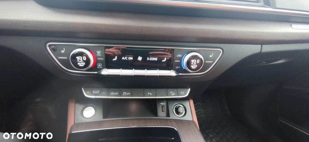 Audi Q5 45 TFSI quattro S tronic S line - 24