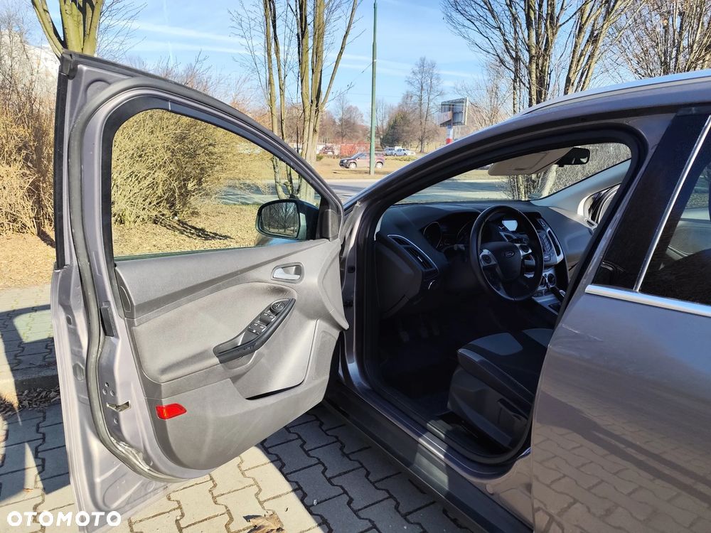 Ford Focus 1.6 TI-VCT Champions Edition - 17