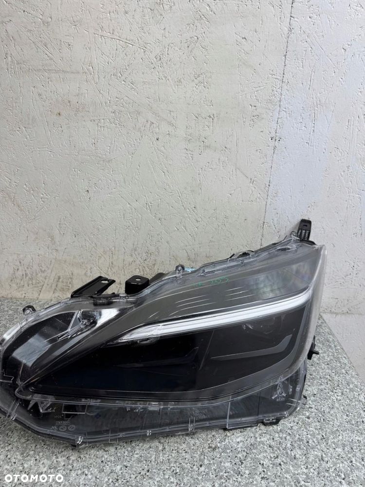 przód maska błotnik pas przedni lampa yaris cross kross 2022- 24 209 1.5 h - 13