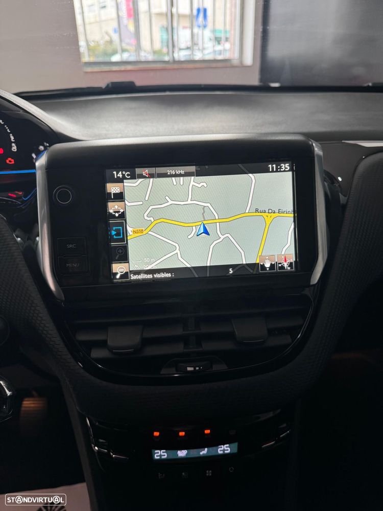 Peugeot 2008 PureTech 82 Allure - 14